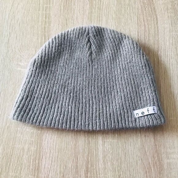 NEFF Winter Hat / Toboggan - Picture 1 of 3